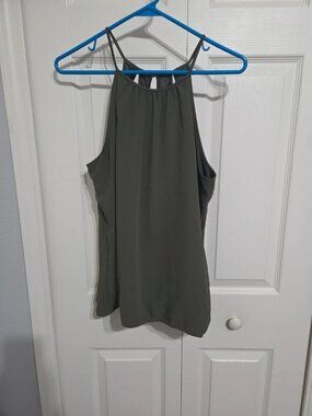 Express Tank Top Medium